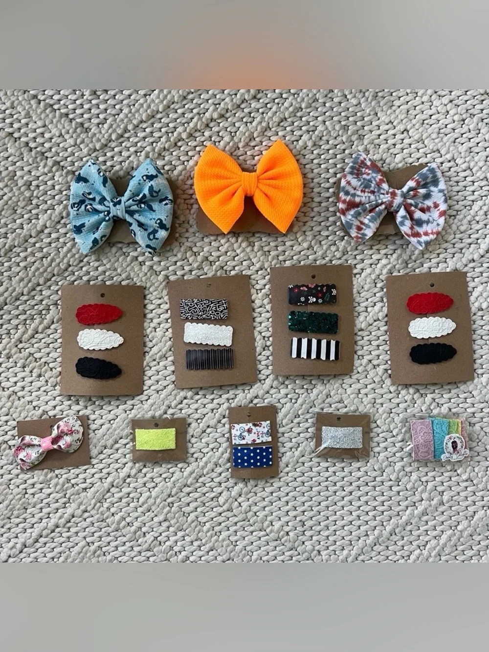 Large lot of Boutique Girl’s Hair Bows & Barrettes New With Tags $108 Retail